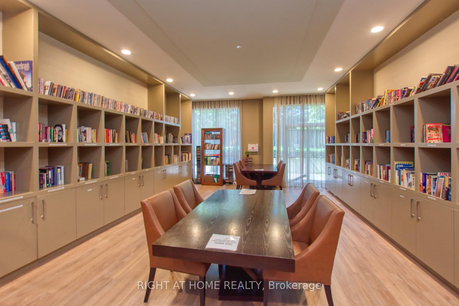 Photo 23 of Unit 827, 35 Saranac Boulevard, Toronto, Englemount-Lawrence — HOMEH