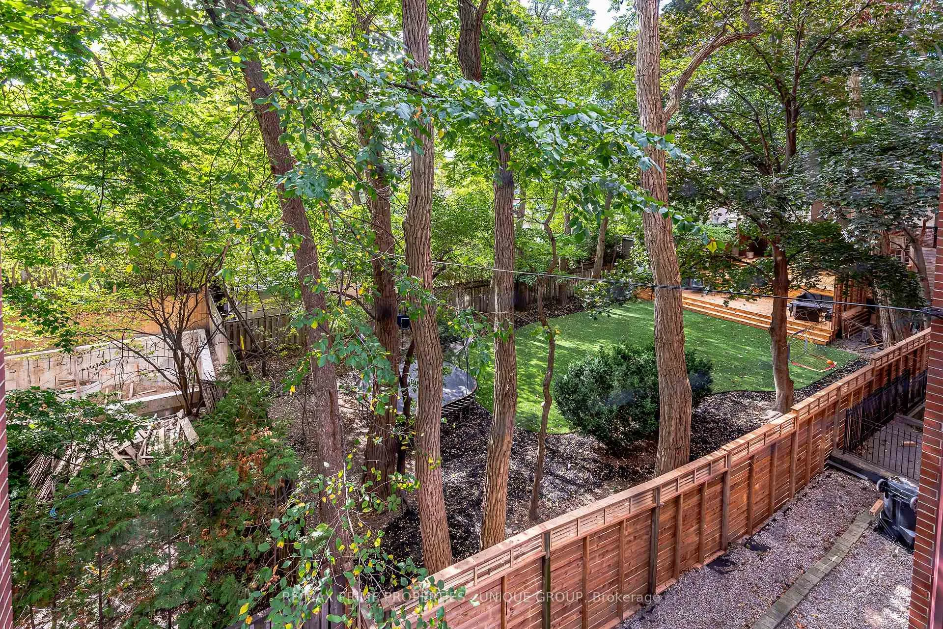 Photo 11 of Unit 303, 78 Warren Road, Toronto, Casa Loma — HOMEH