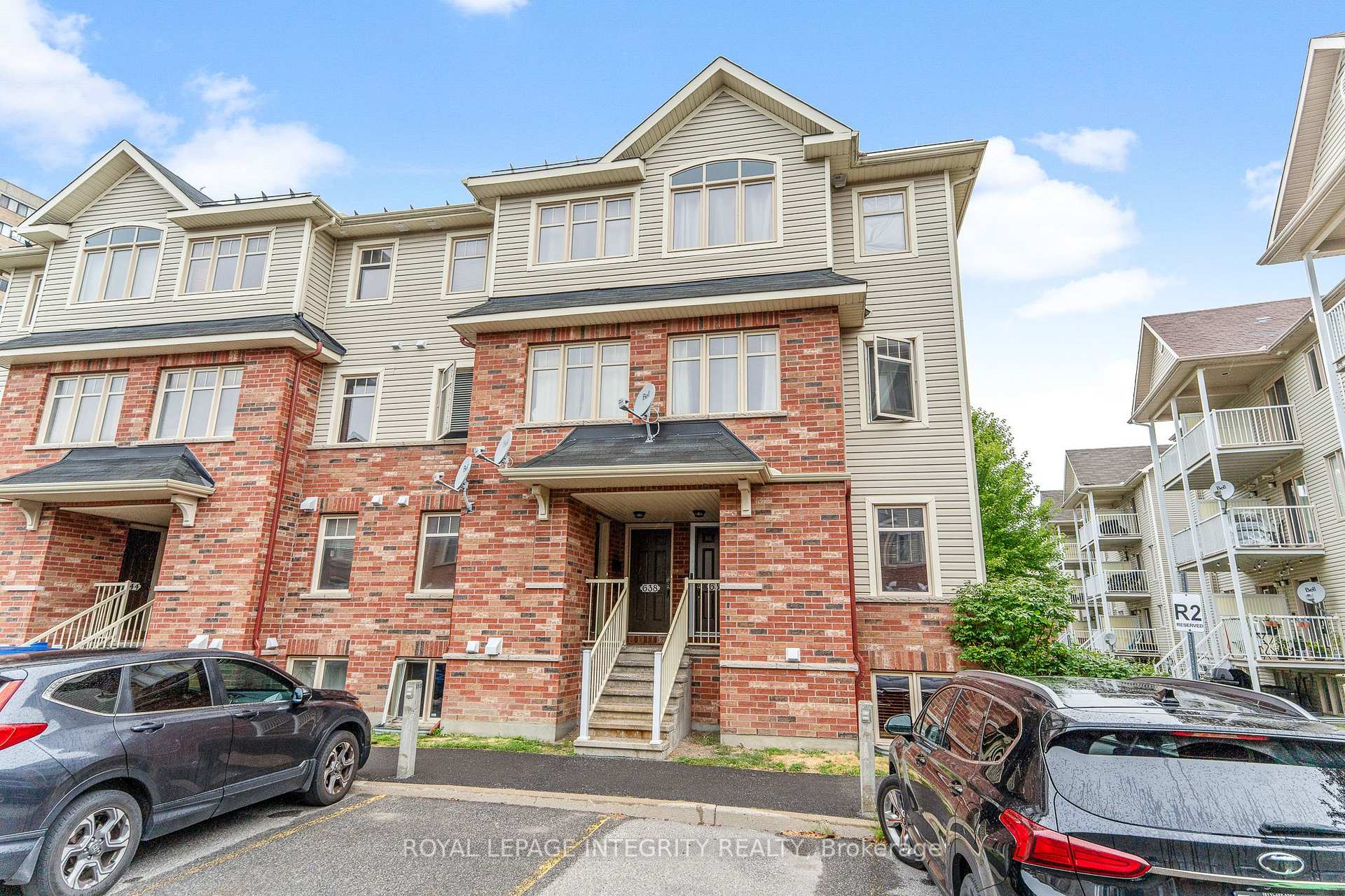 Photo 1 of 632 Reardon Private, Ottawa, Heron Gate/Industrial Park — HOMEH