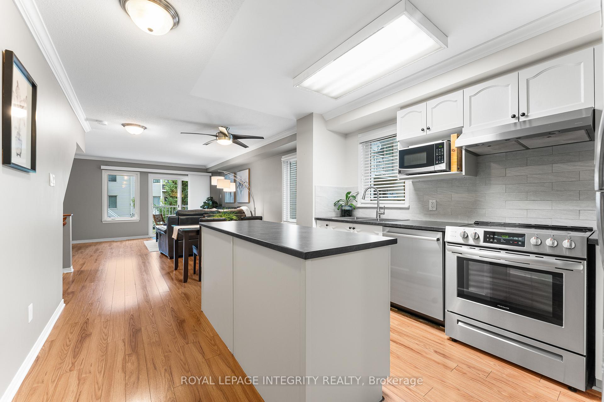 Photo 5 of 632 Reardon Private, Ottawa, Heron Gate/Industrial Park — HOMEH