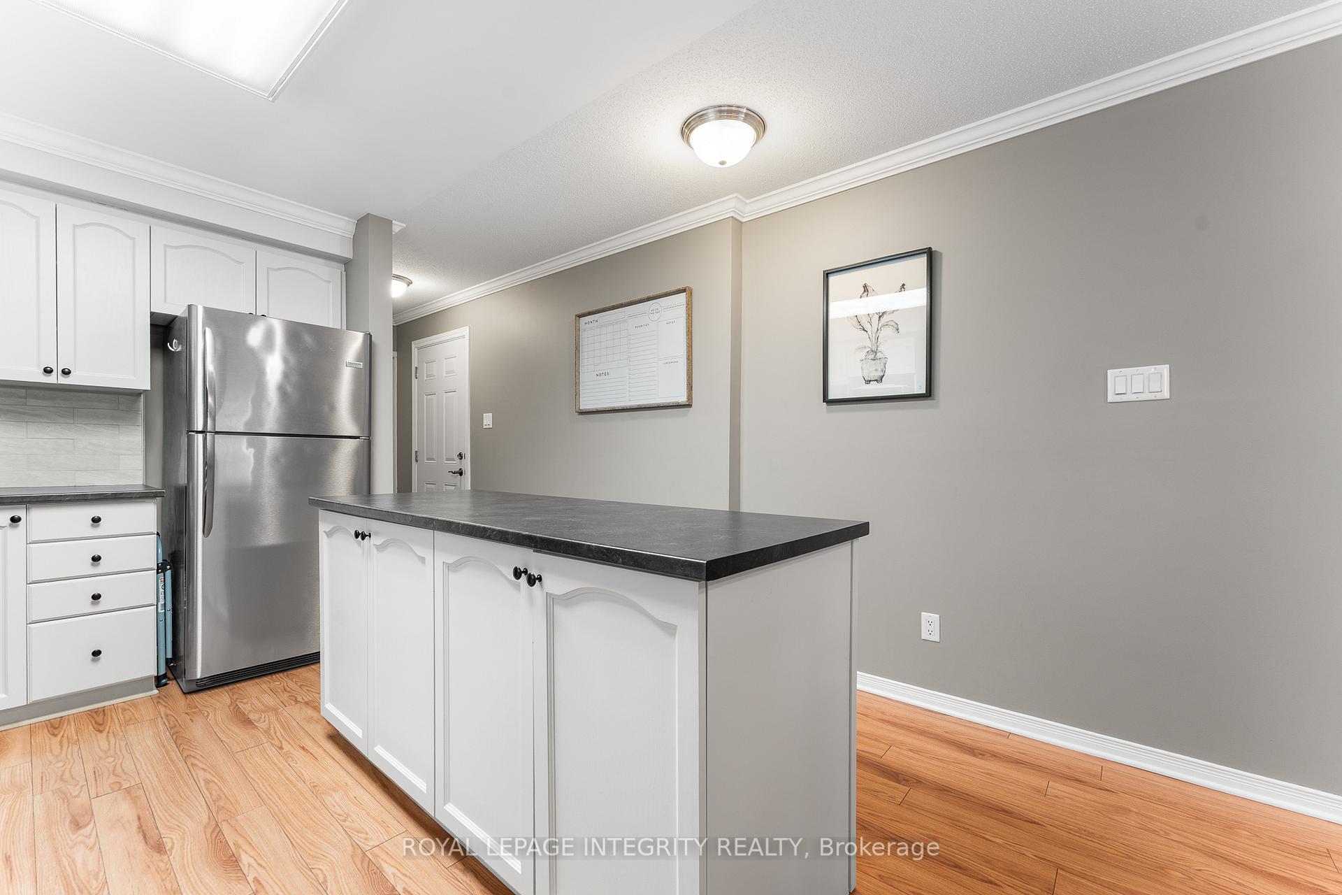 Photo 6 of 632 Reardon Private, Ottawa, Heron Gate/Industrial Park — HOMEH