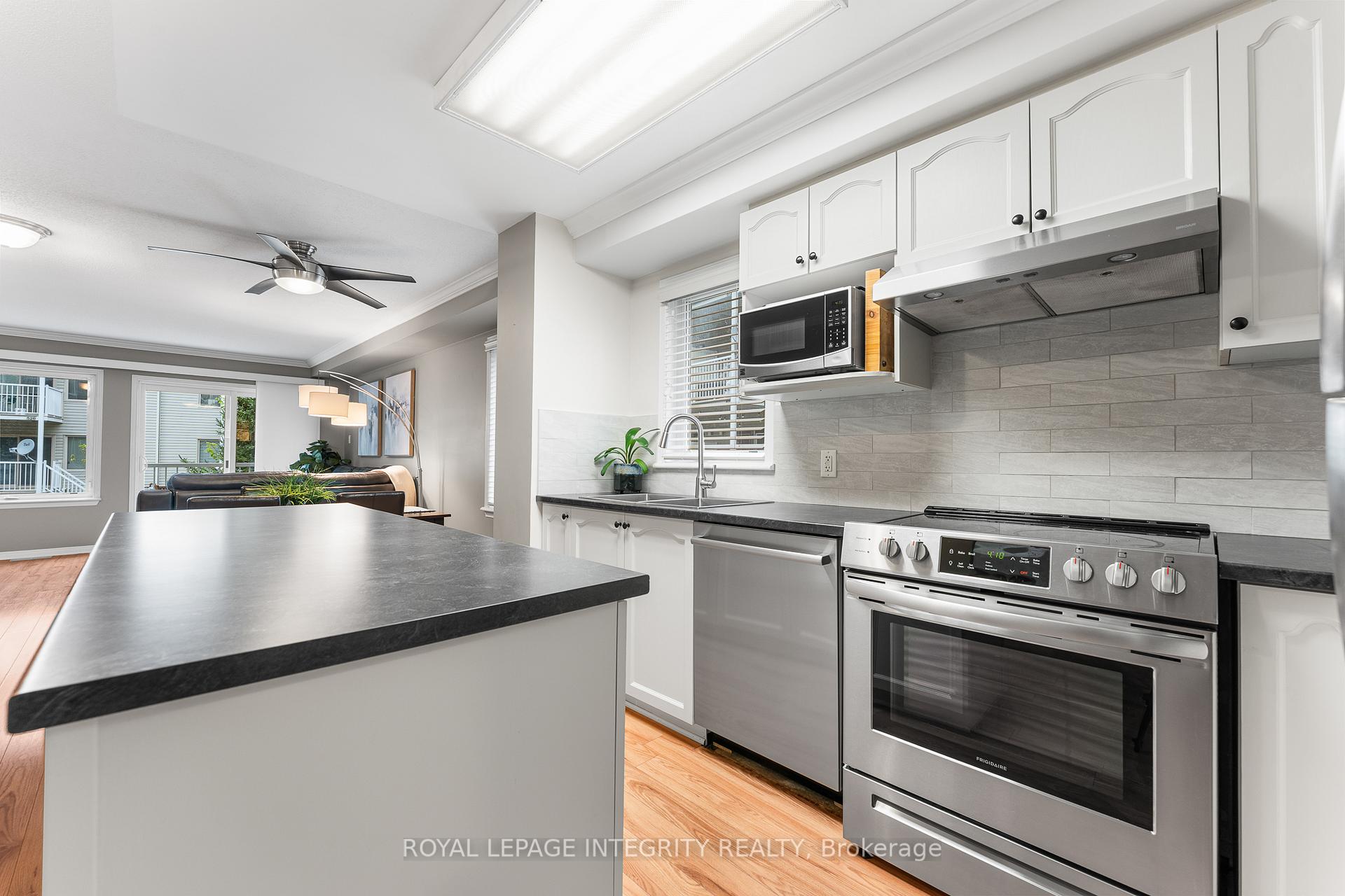 Photo 7 of 632 Reardon Private, Ottawa, Heron Gate/Industrial Park — HOMEH
