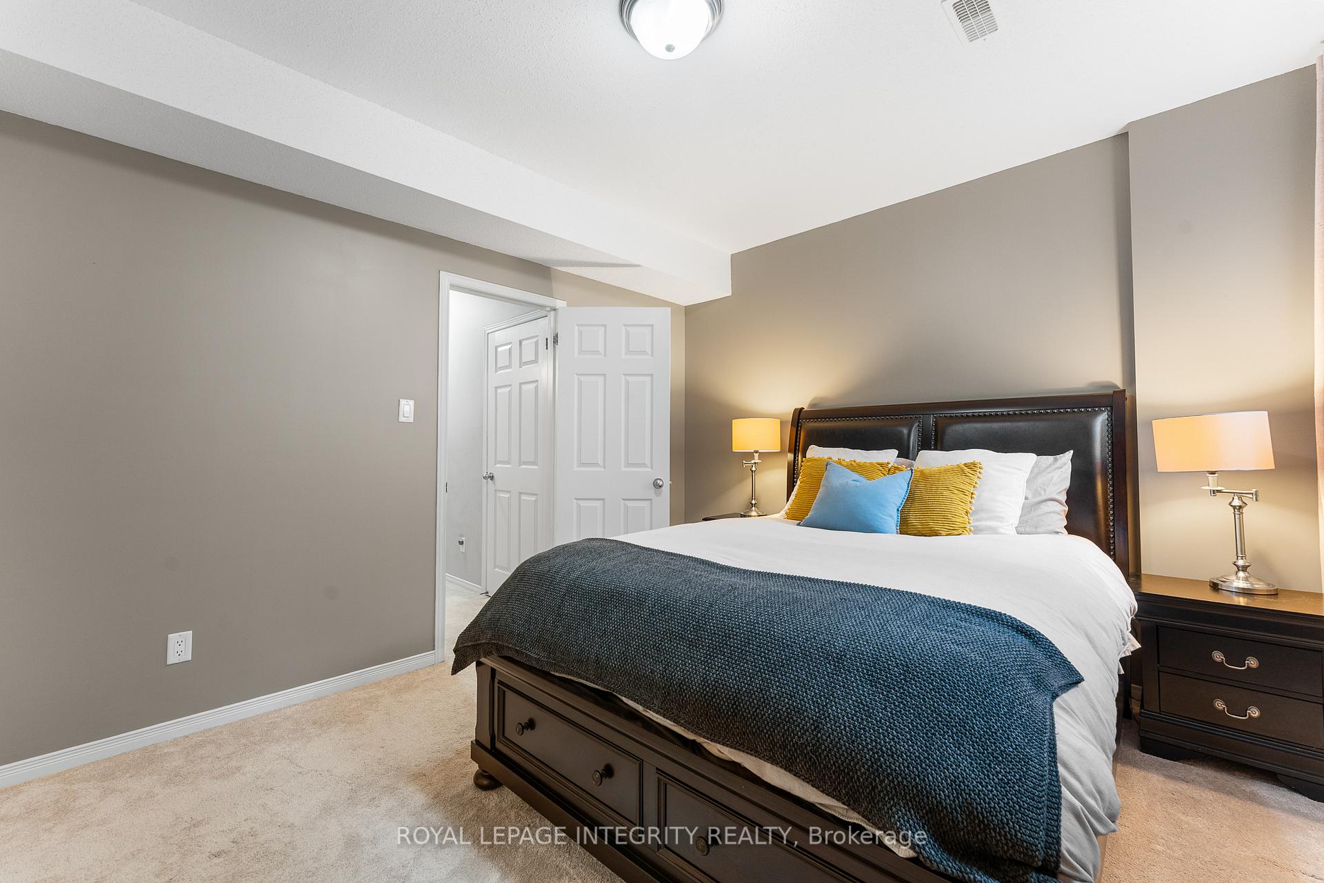 Photo 19 of 632 Reardon Private, Ottawa, Heron Gate/Industrial Park — HOMEH