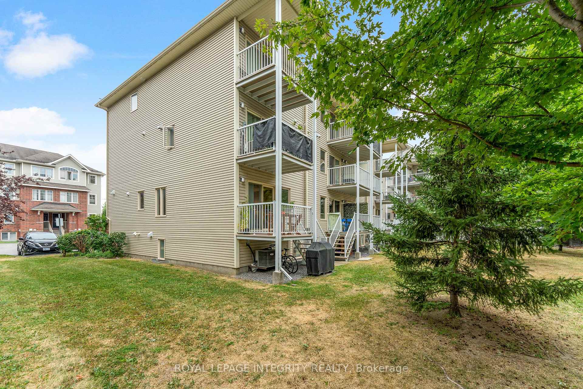 Photo 28 of 632 Reardon Private, Ottawa, Heron Gate/Industrial Park — HOMEH