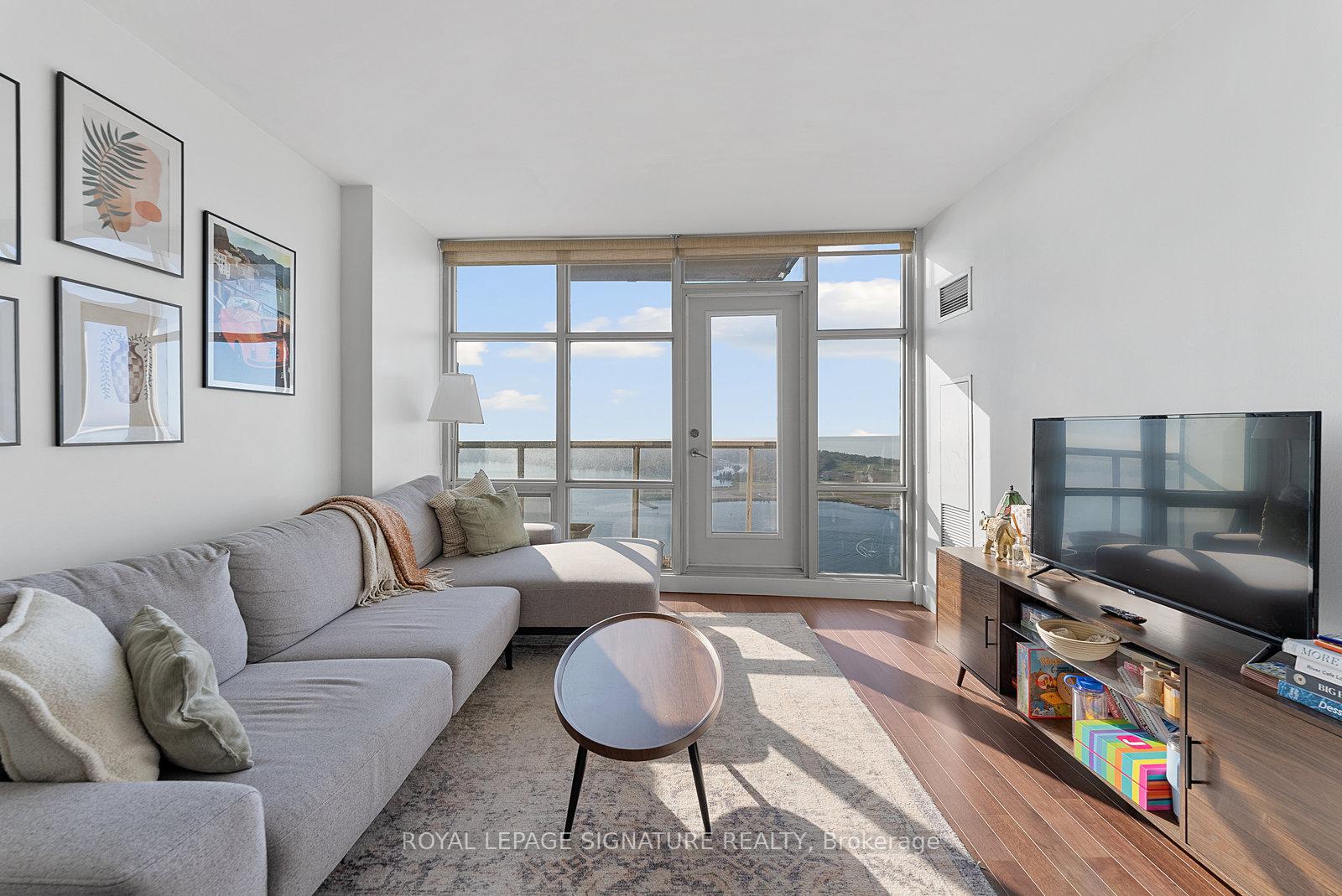 Photo 6 of Unit 4311, 35 Mariner Terrace, Toronto, Waterfront Communities — HOMEH