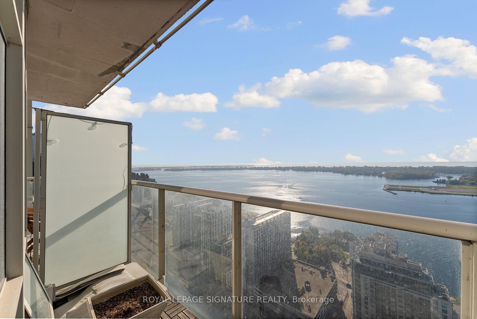 Photo 12 of Unit 4311, 35 Mariner Terrace, Toronto, Waterfront Communities — HOMEH