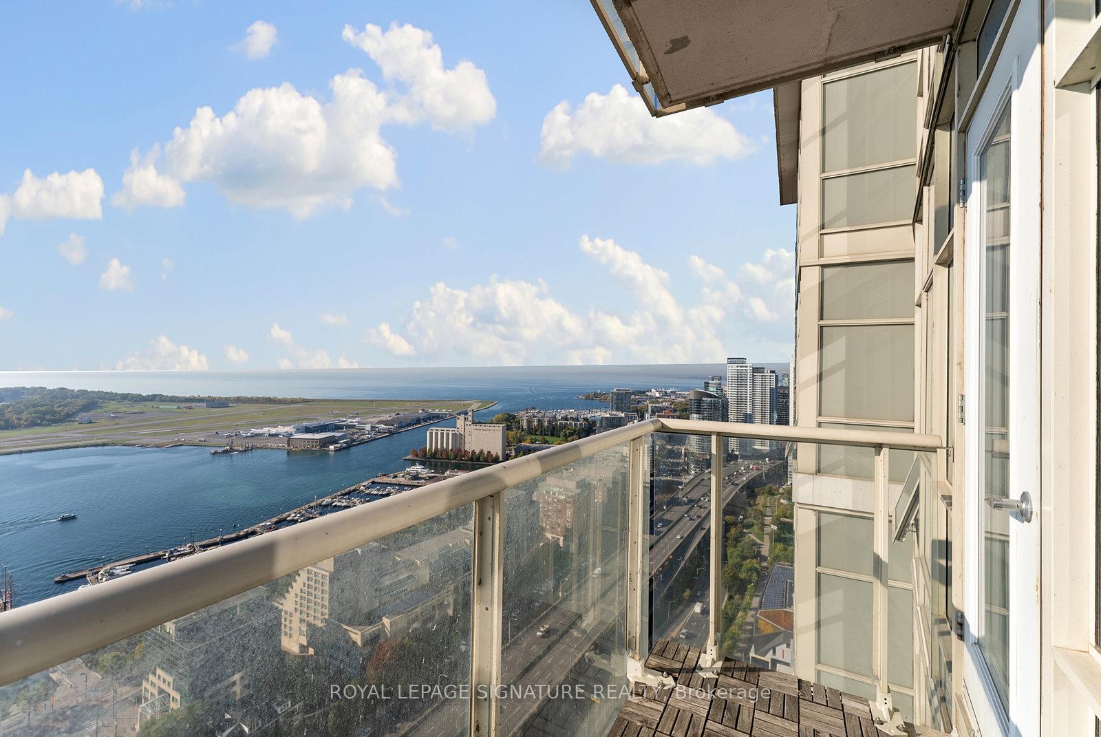 Photo 13 of Unit 4311, 35 Mariner Terrace, Toronto, Waterfront Communities — HOMEH