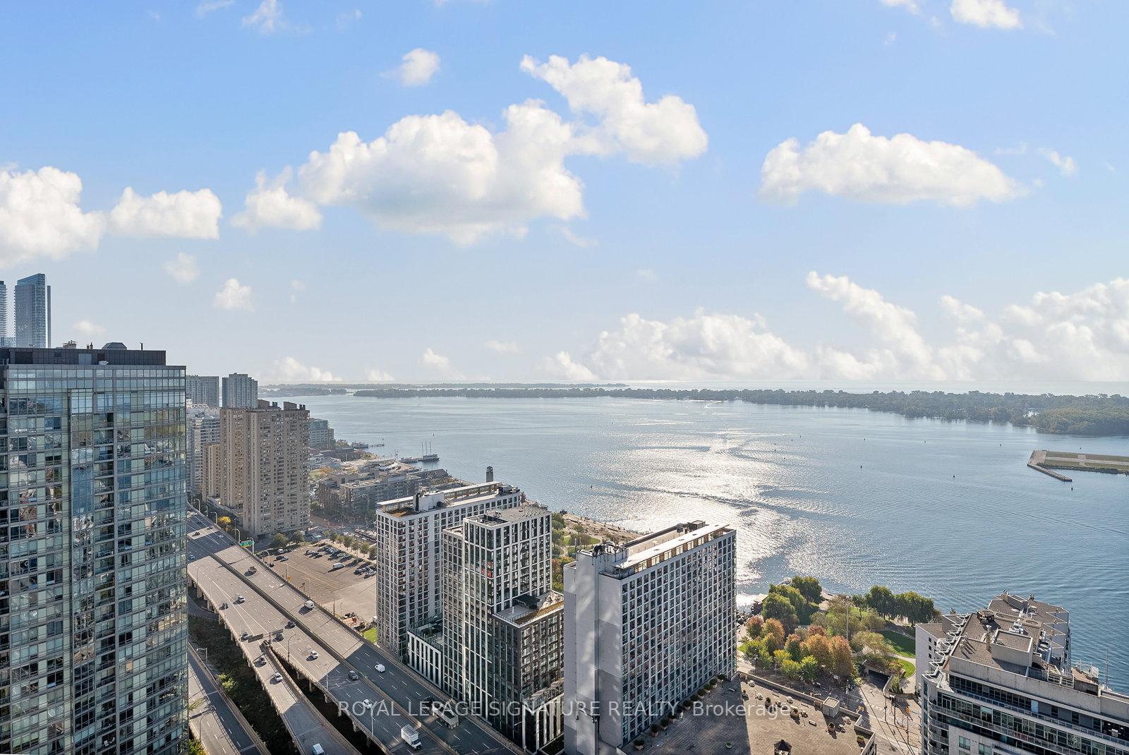 Photo 16 of Unit 4311, 35 Mariner Terrace, Toronto, Waterfront Communities — HOMEH