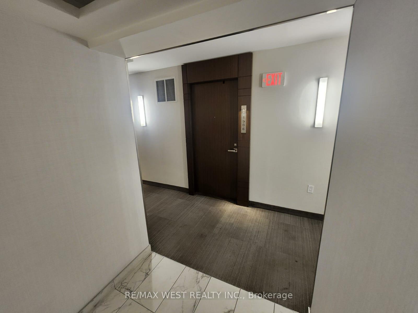 Photo 3 of Unit 1906, 1 The Esplanade Avenue, Toronto, Church-Yonge Corridor — HOMEH