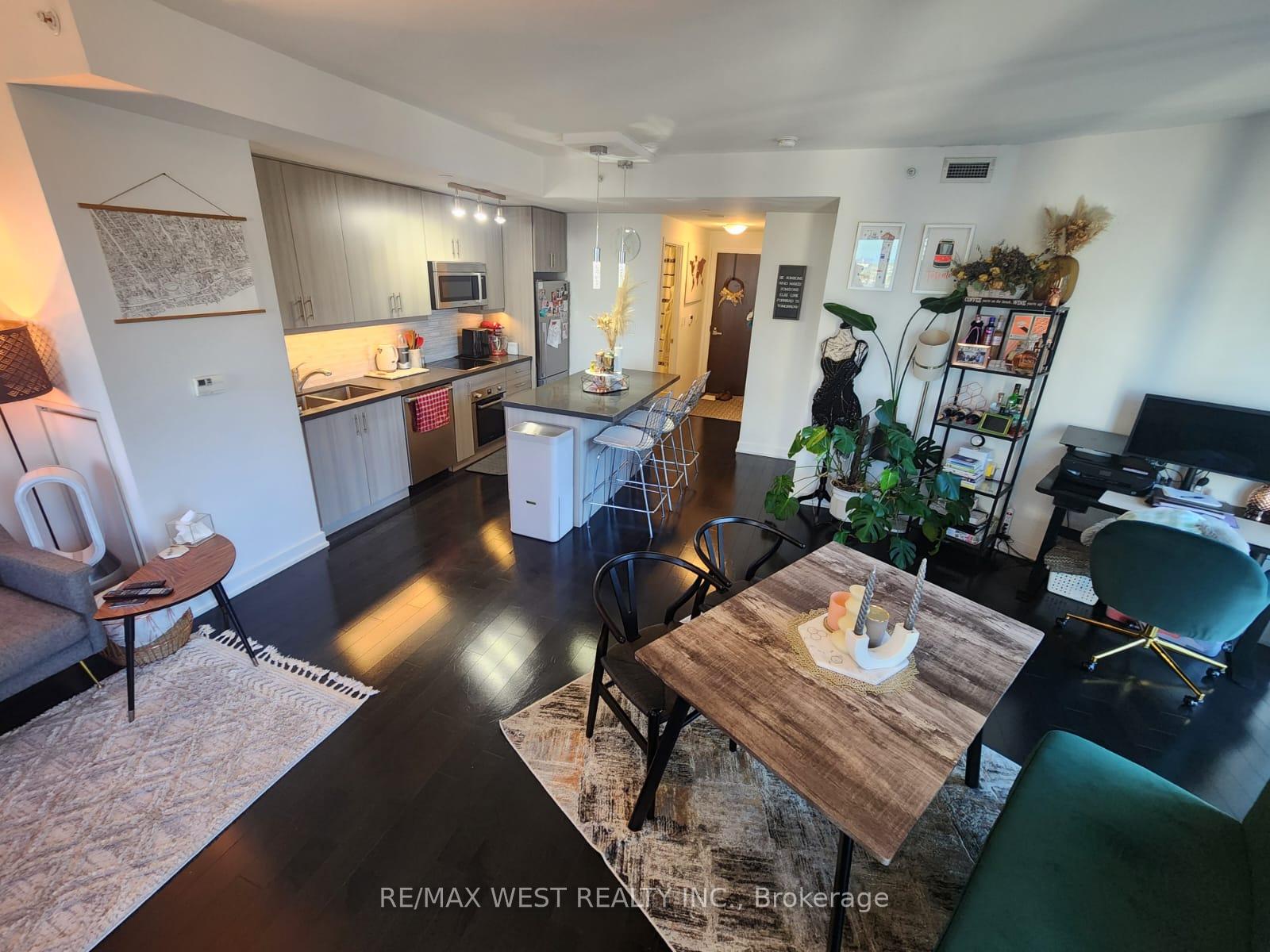 Photo 21 of Unit 1906, 1 The Esplanade Avenue, Toronto, Church-Yonge Corridor — HOMEH