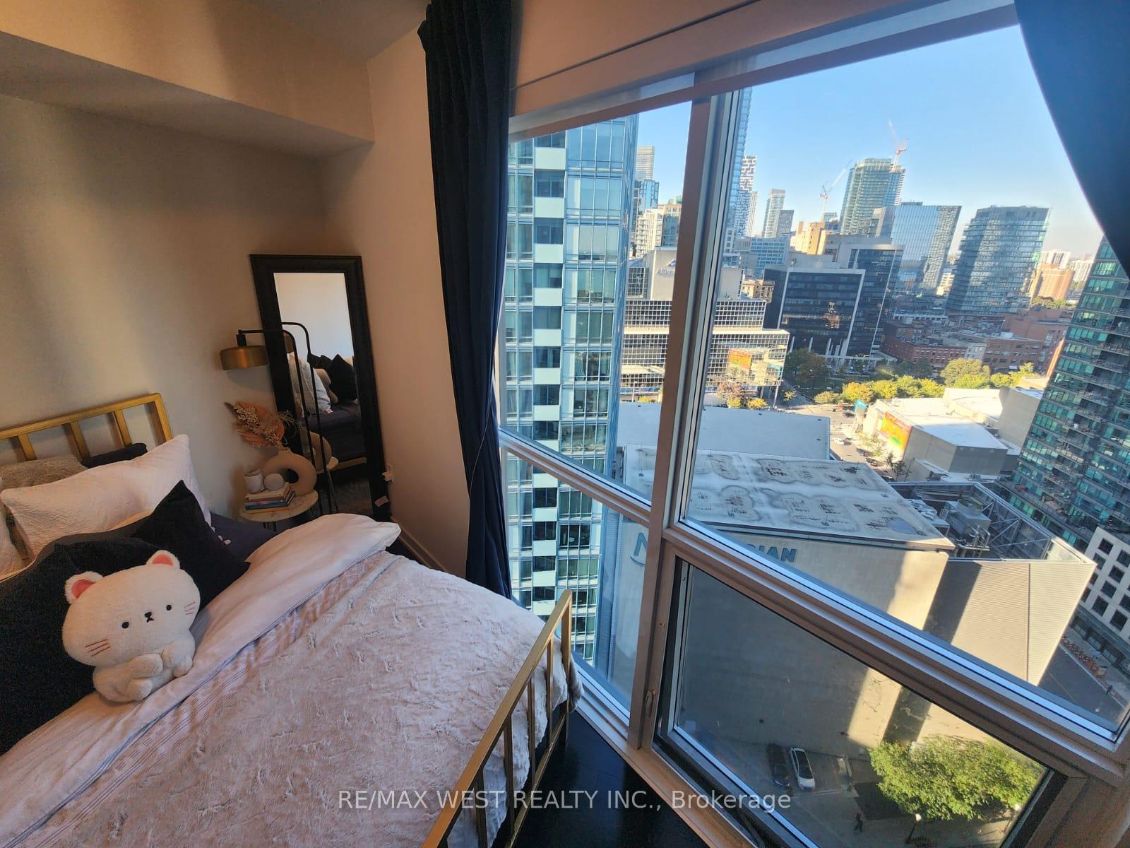 Photo 30 of Unit 1906, 1 The Esplanade Avenue, Toronto, Church-Yonge Corridor — HOMEH