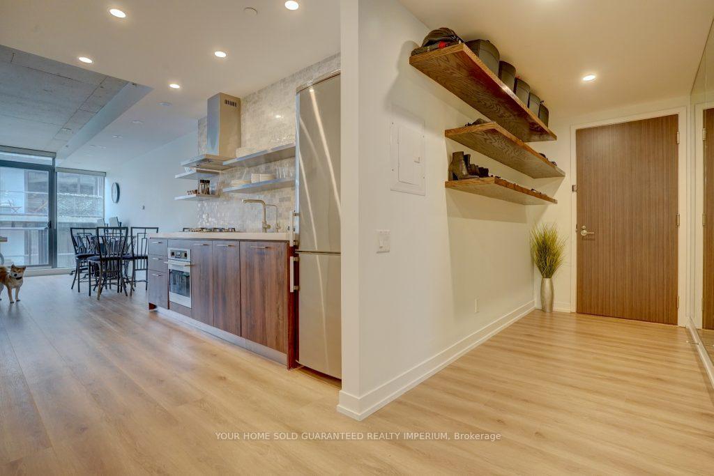 Photo 10 of Unit 823, 560 King Street, Toronto, Waterfront Communities — HOMEH