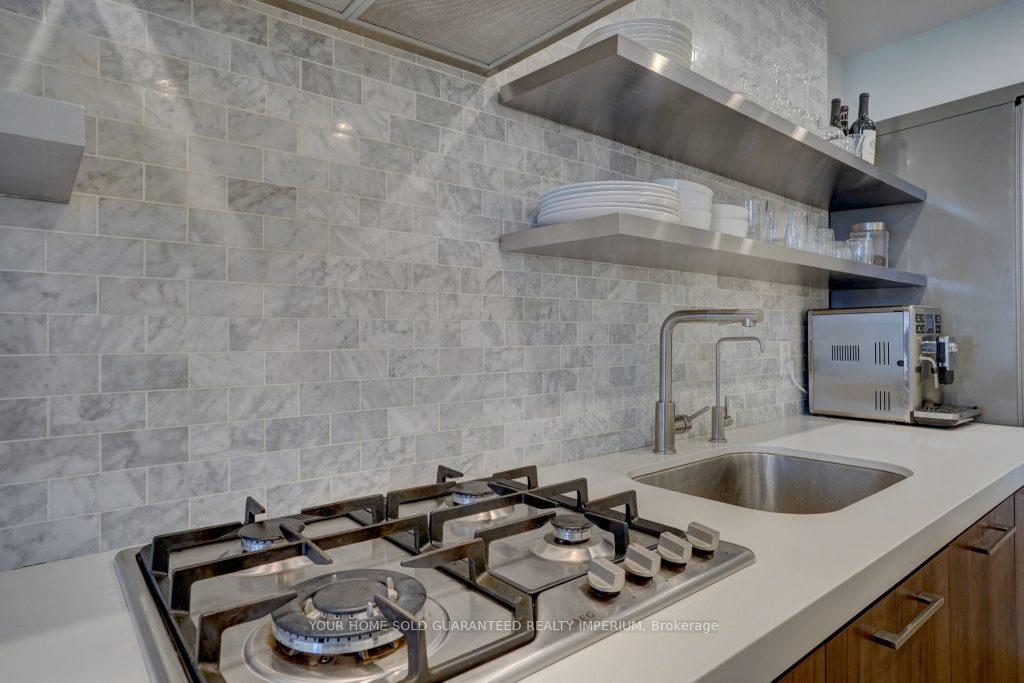 Photo 16 of Unit 823, 560 King Street, Toronto, Waterfront Communities — HOMEH