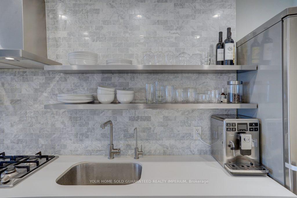Photo 18 of Unit 823, 560 King Street, Toronto, Waterfront Communities — HOMEH