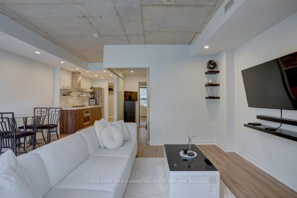Photo 6 of Unit 823, 560 King Street, Toronto, Waterfront Communities — HOMEH