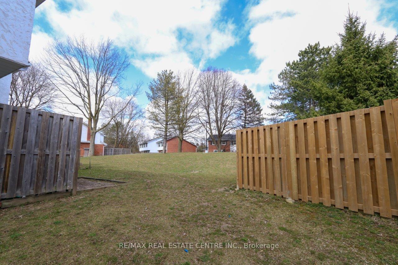 Photo 7 of Unit 1, 411 Keats Way, Waterloo, Beechwood West — HOMEH