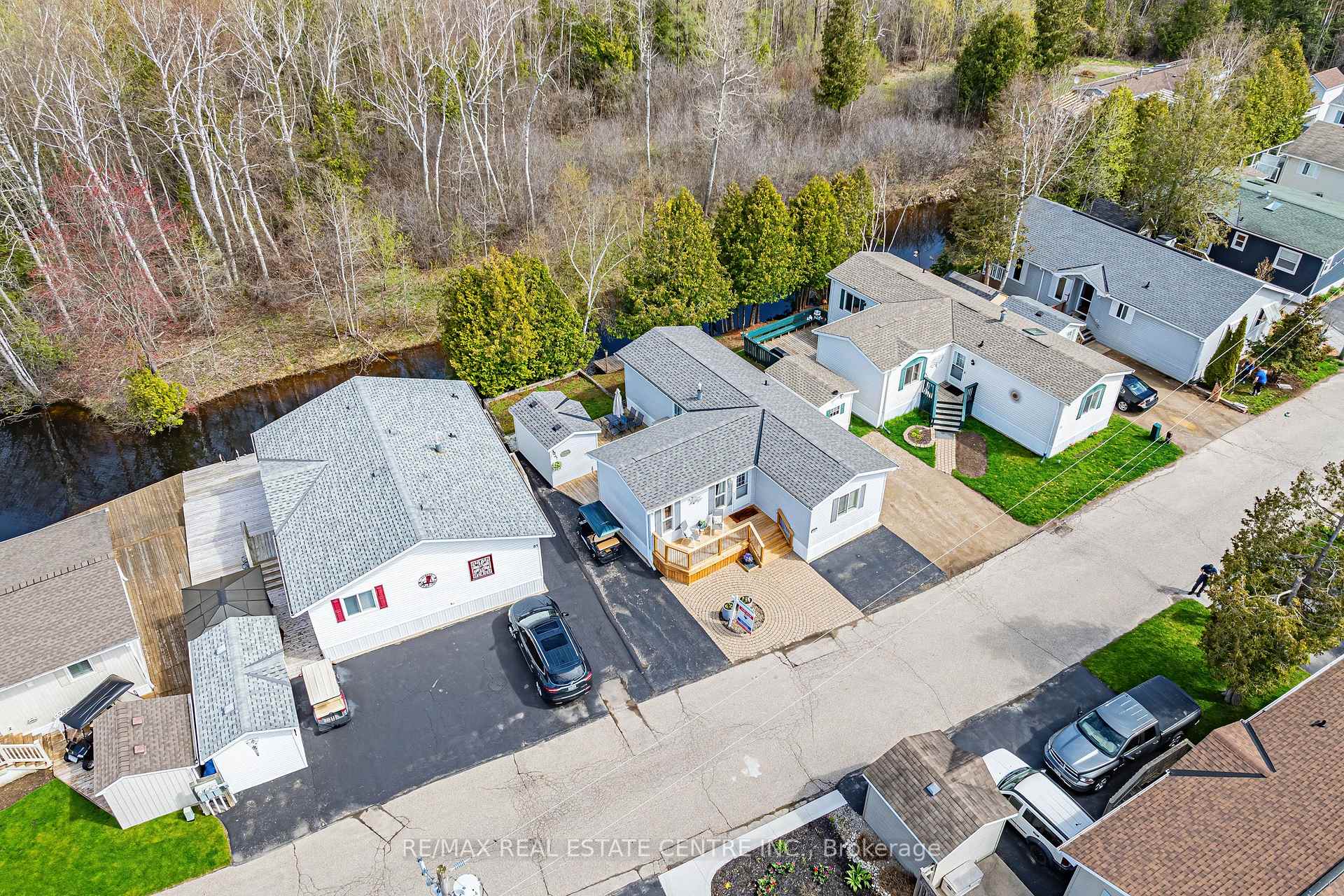 Photo 31 of 33 Water Street, Puslinch, Rural Puslinch East — HOMEH