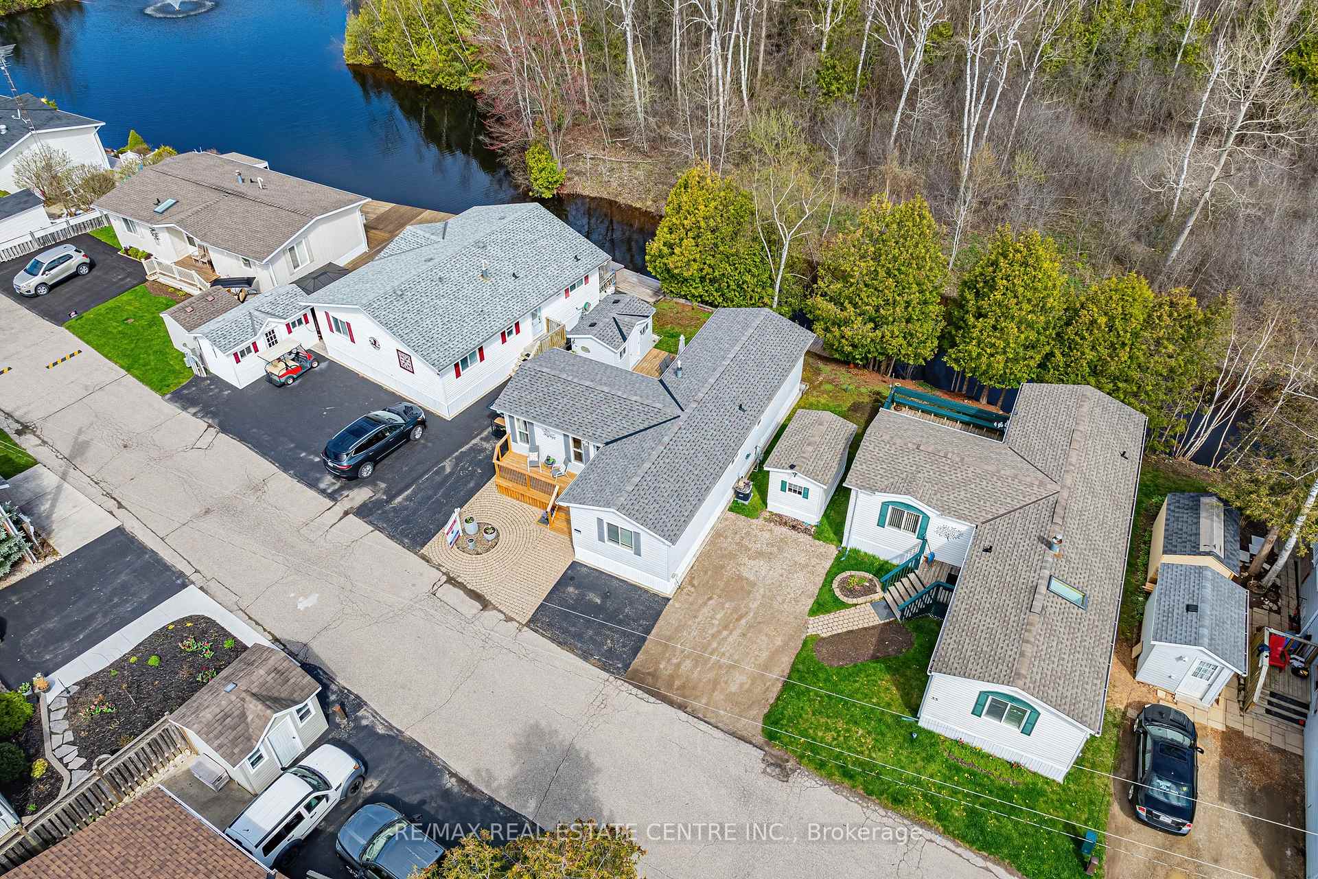 Photo 32 of 33 Water Street, Puslinch, Rural Puslinch East — HOMEH