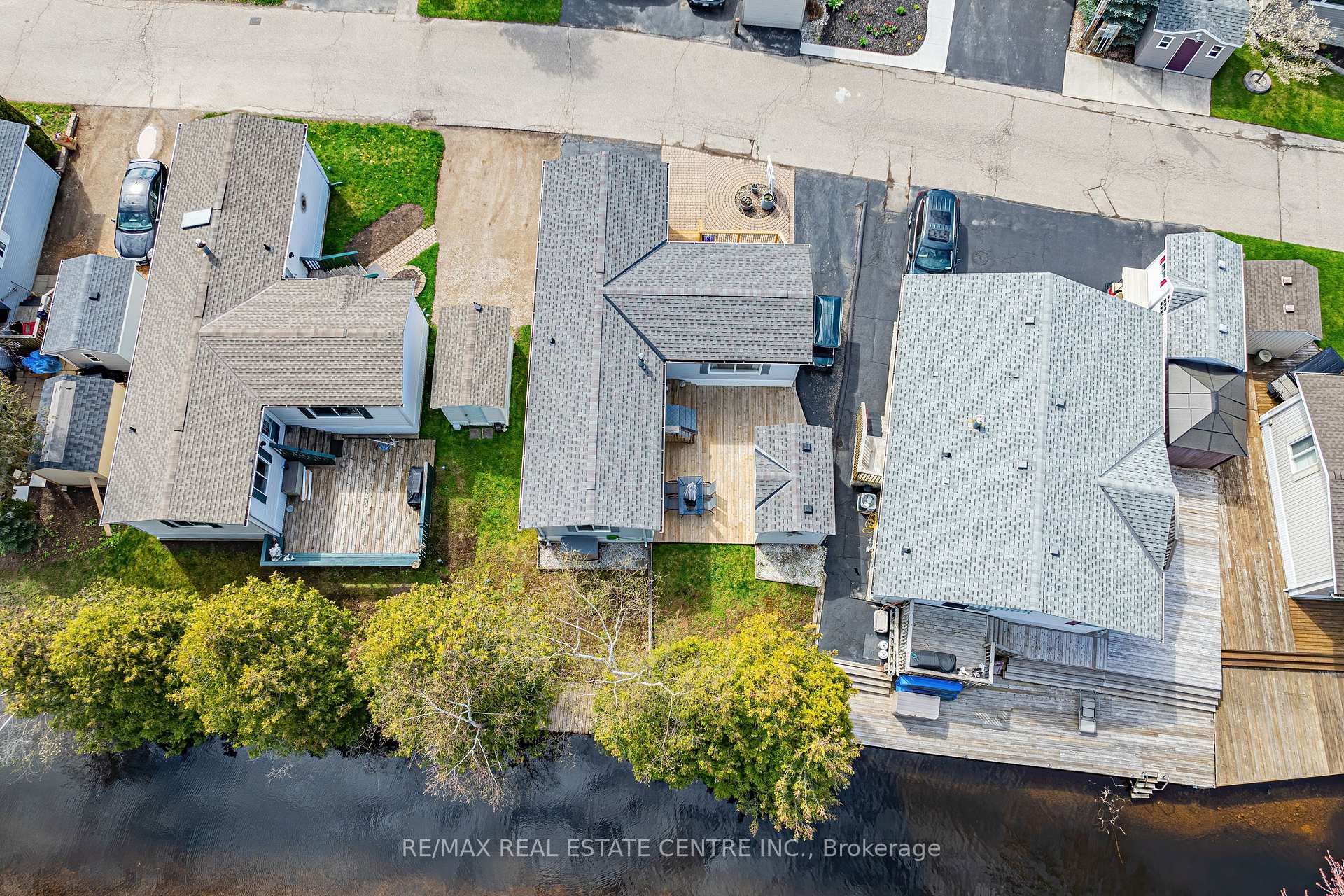 Photo 34 of 33 Water Street, Puslinch, Rural Puslinch East — HOMEH