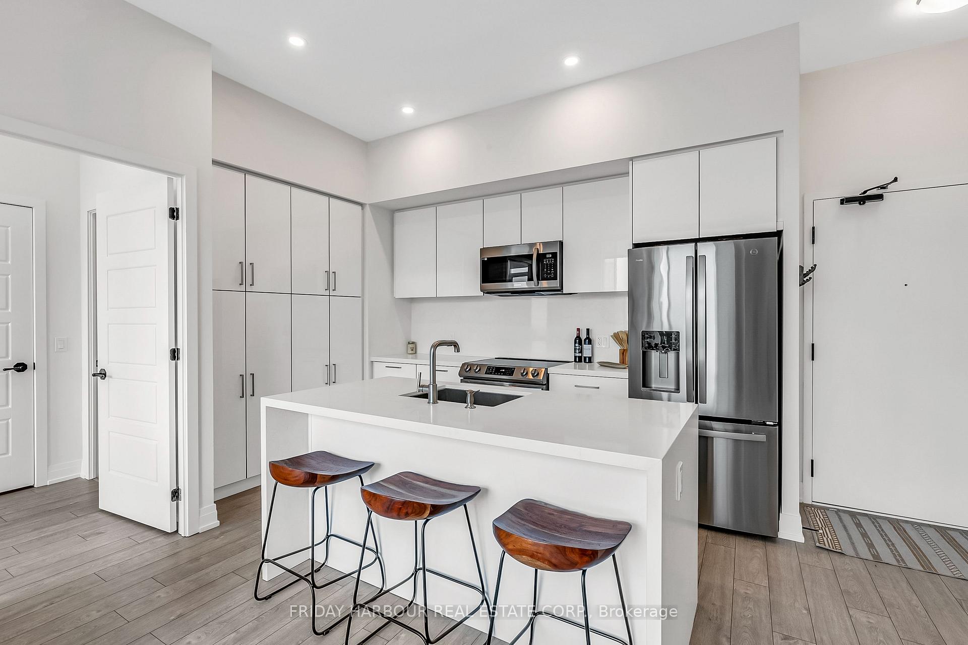 Front of Unit 411, 415 Sea Ray Avenue