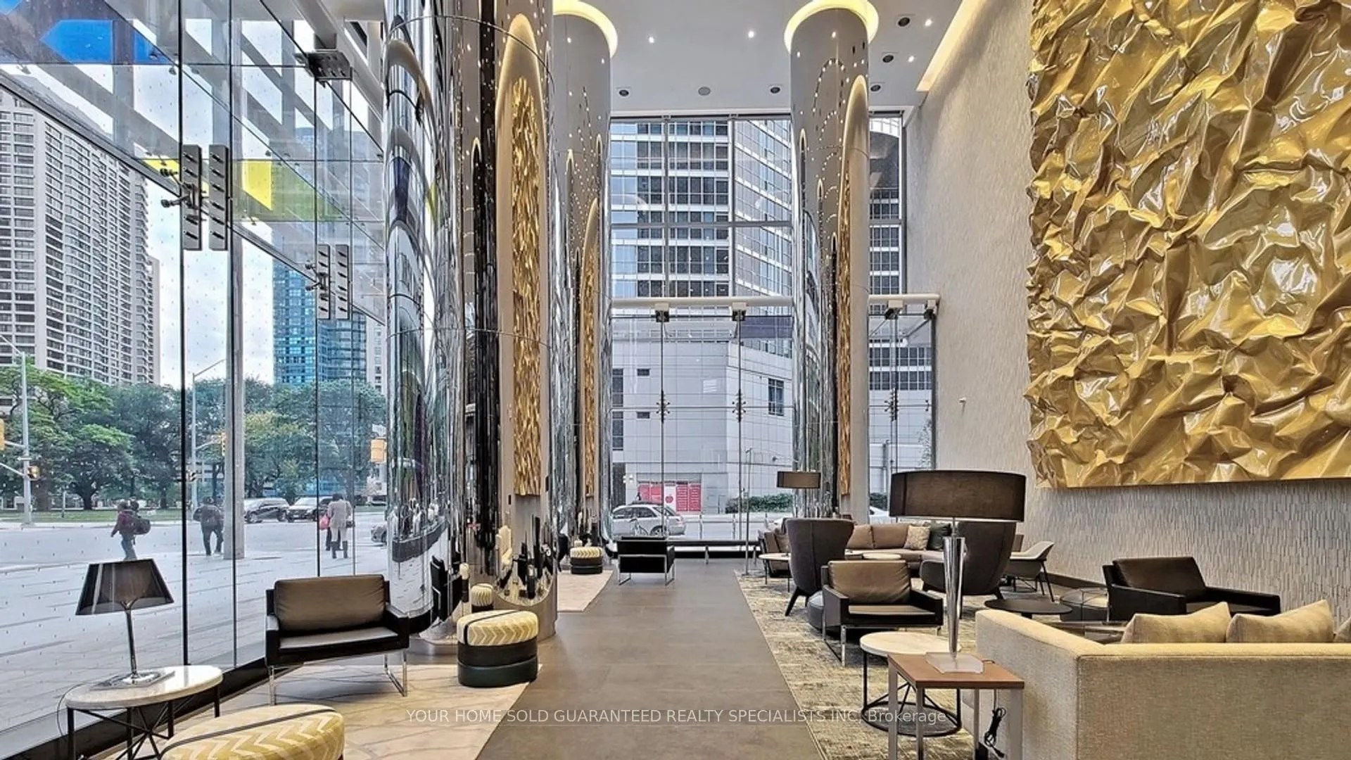 Photo 5 of Unit 4705, 10 York Street, Toronto, Waterfront Communities — HOMEH