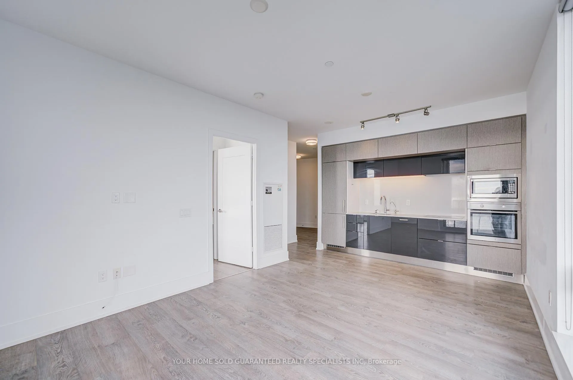 Photo 14 of Unit 4705, 10 York Street, Toronto, Waterfront Communities — HOMEH