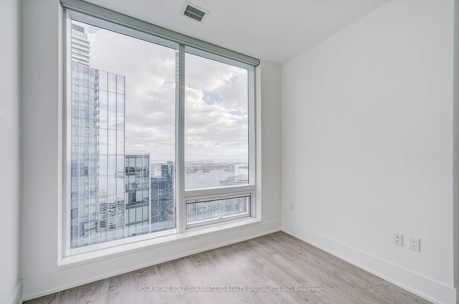 Photo 20 of Unit 4705, 10 York Street, Toronto, Waterfront Communities — HOMEH