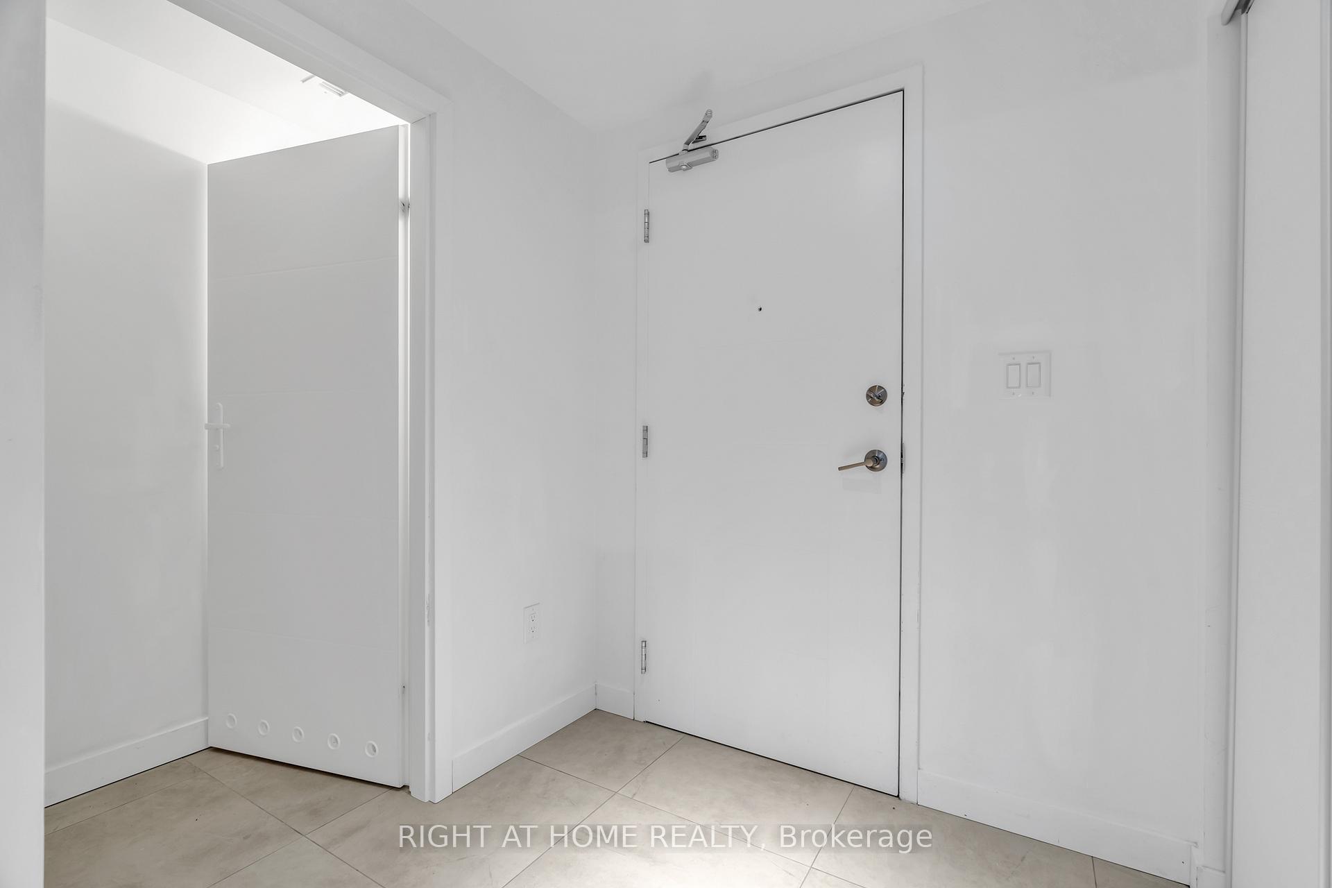 Photo 7 of Unit 703, 280 Lester Street, Waterloo — HOMEH