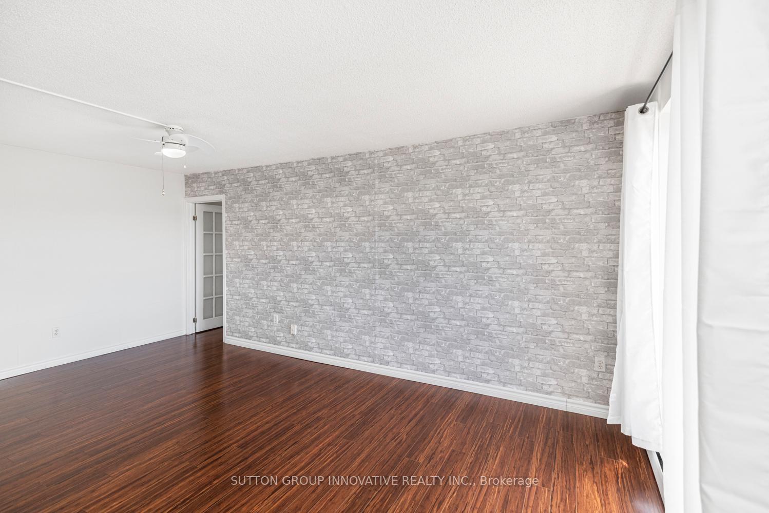 Photo 8 of Unit 404, 851 Queenston Road, Hamilton, Riverdale — HOMEH