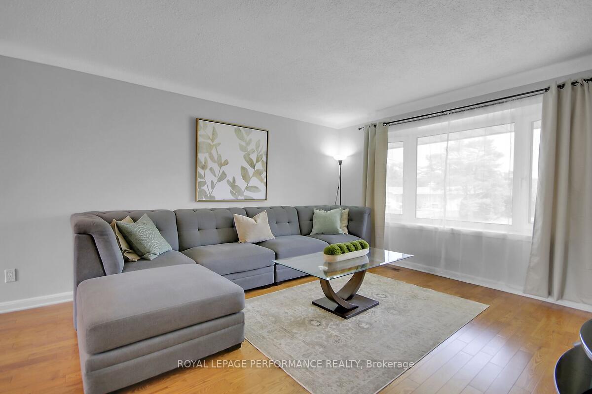 Photo 2 of 6 Twin Terrace, Ottawa, City View/Skyline/Fisher Heights/Parkwood Hills — HOMEH