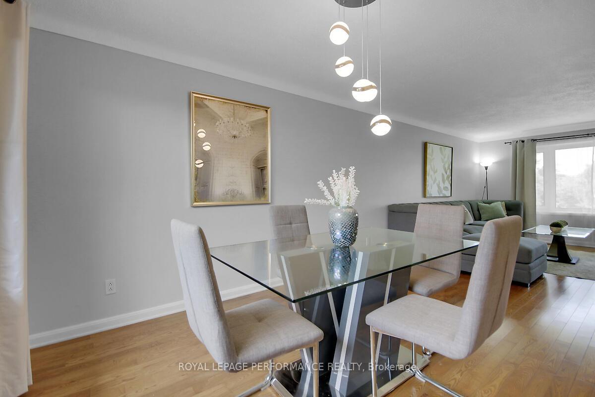 Photo 17 of 6 Twin Terrace, Ottawa, City View/Skyline/Fisher Heights/Parkwood Hills — HOMEH