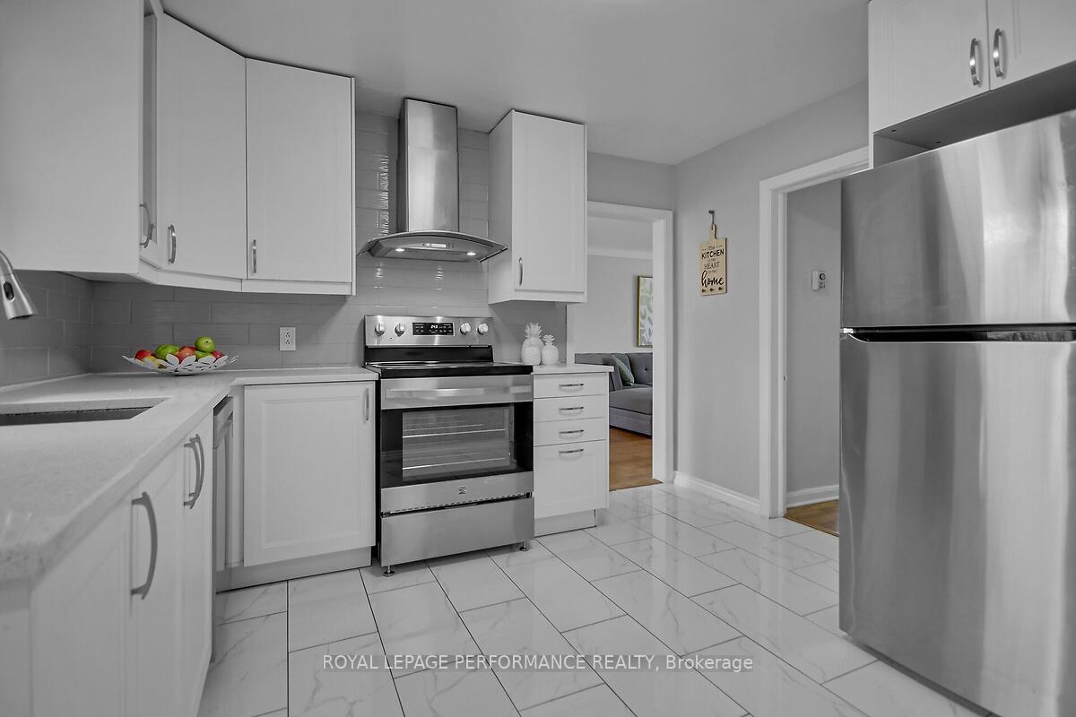 Photo 20 of 6 Twin Terrace, Ottawa, City View/Skyline/Fisher Heights/Parkwood Hills — HOMEH