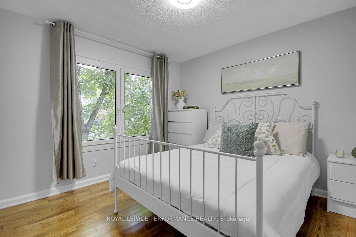 Photo 16 of 6 Twin Terrace, Ottawa, City View/Skyline/Fisher Heights/Parkwood Hills — HOMEH