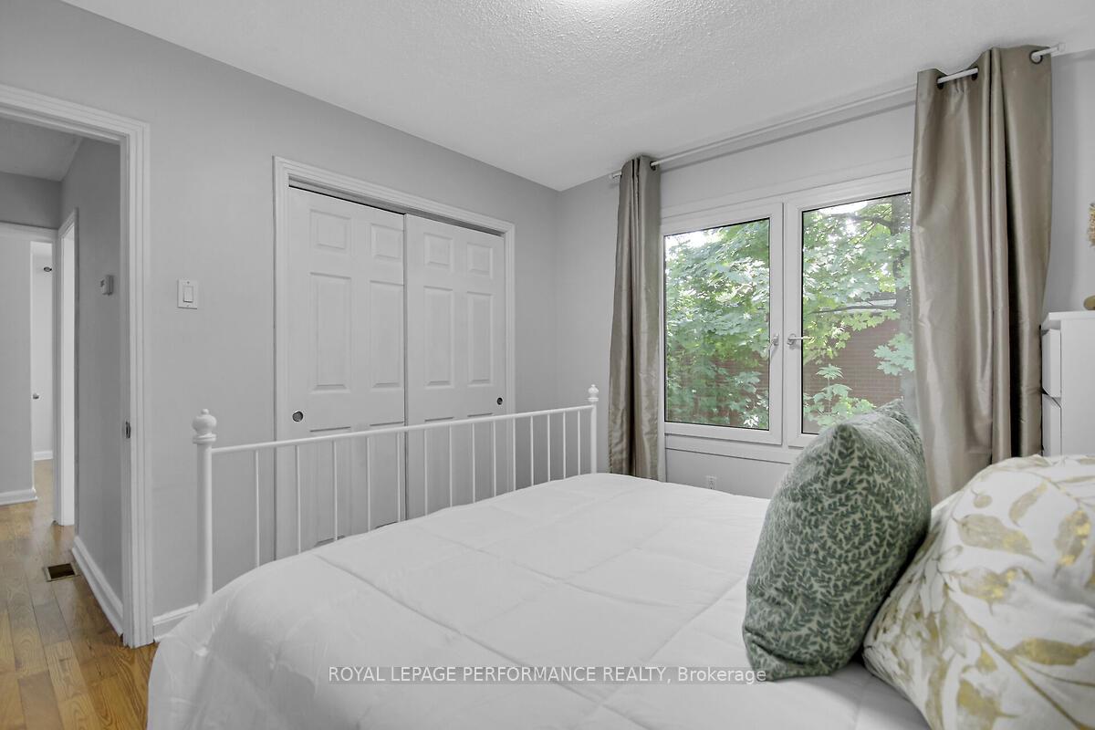 Photo 19 of 6 Twin Terrace, Ottawa, City View/Skyline/Fisher Heights/Parkwood Hills — HOMEH