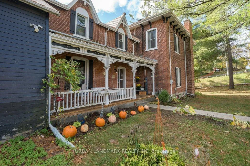 Photo 2 of 49 Prince Albert Street E, Centre Hastings — HOMEH