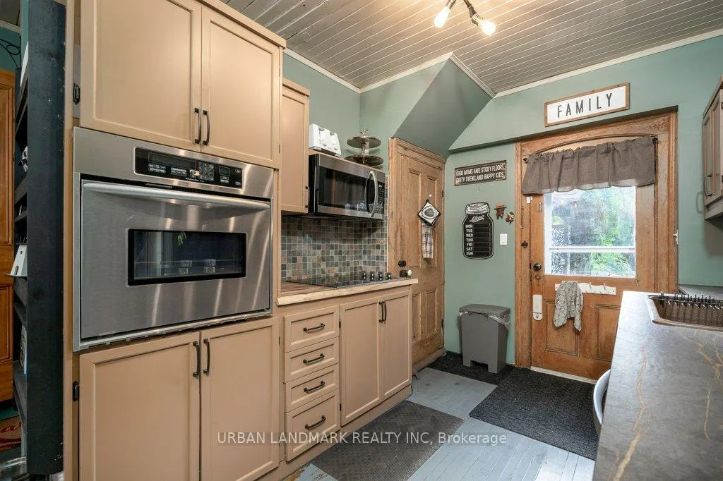 Photo 11 of 49 Prince Albert Street E, Centre Hastings — HOMEH