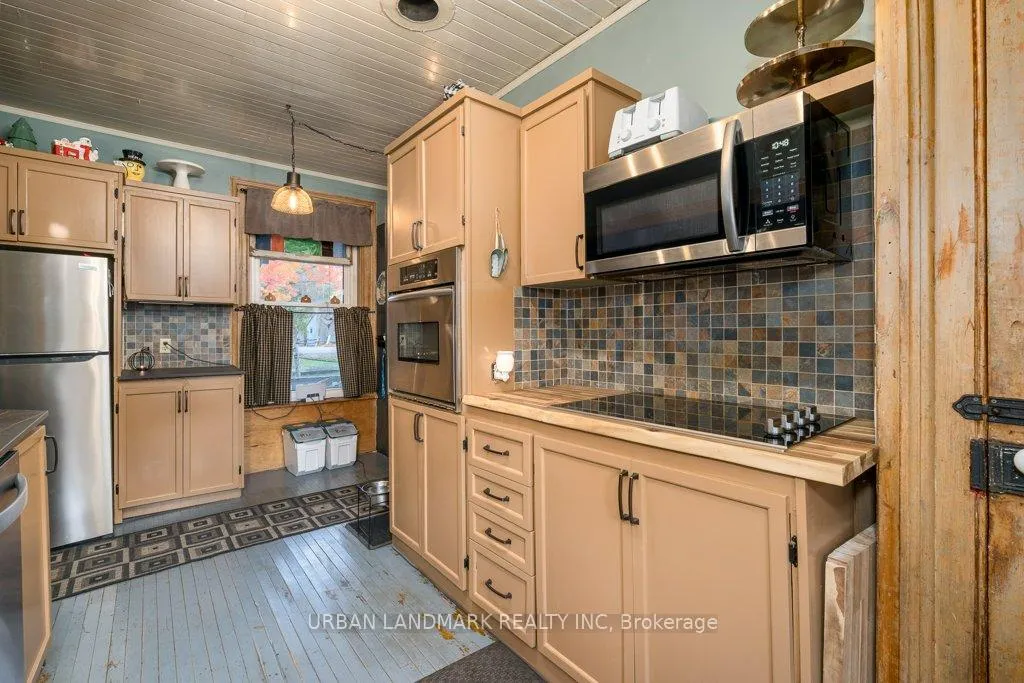 Photo 13 of 49 Prince Albert Street E, Centre Hastings — HOMEH