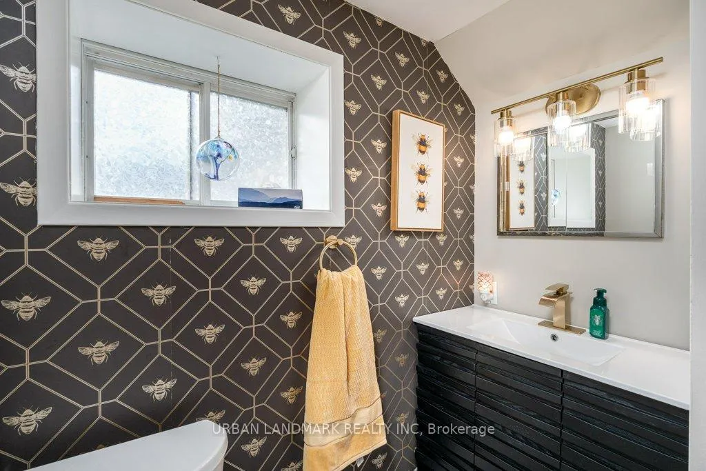 Photo 22 of 49 Prince Albert Street E, Centre Hastings — HOMEH