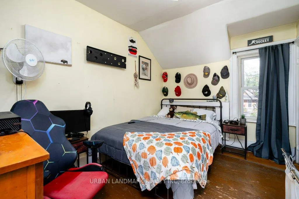 Photo 33 of 49 Prince Albert Street E, Centre Hastings — HOMEH