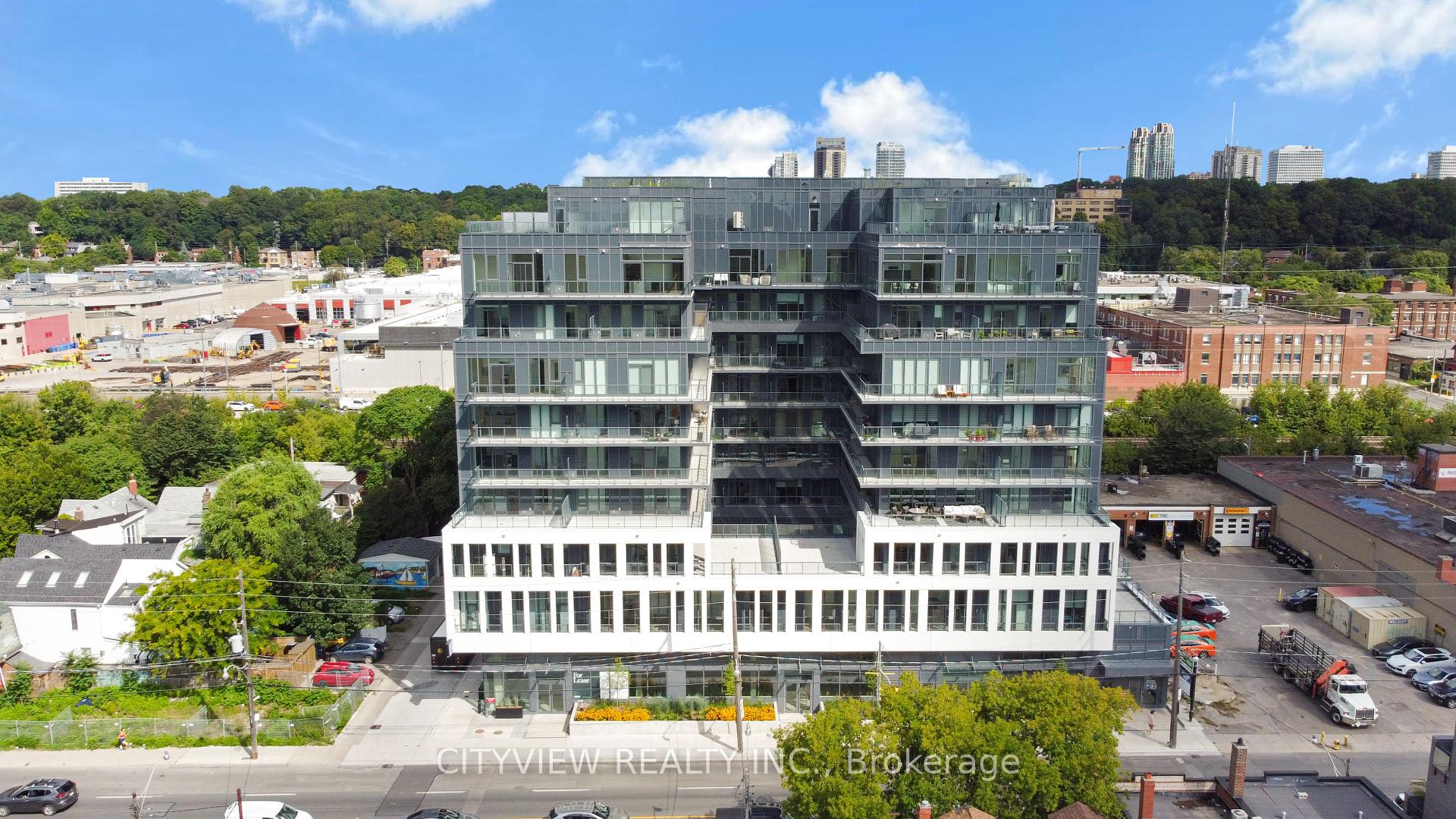 Front of Unit 804, 500 Dupont Street