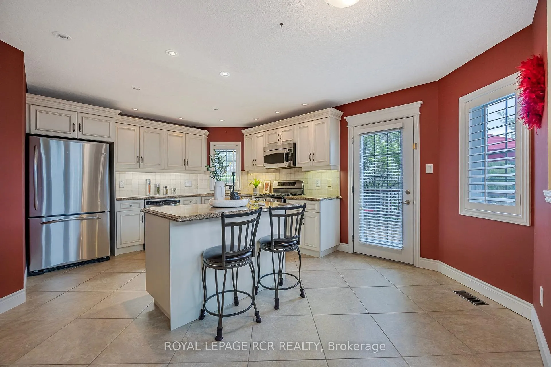 Photo 9 of Unit 4, 1 Reddington Drive, Caledon, Rural Caledon — HOMEH
