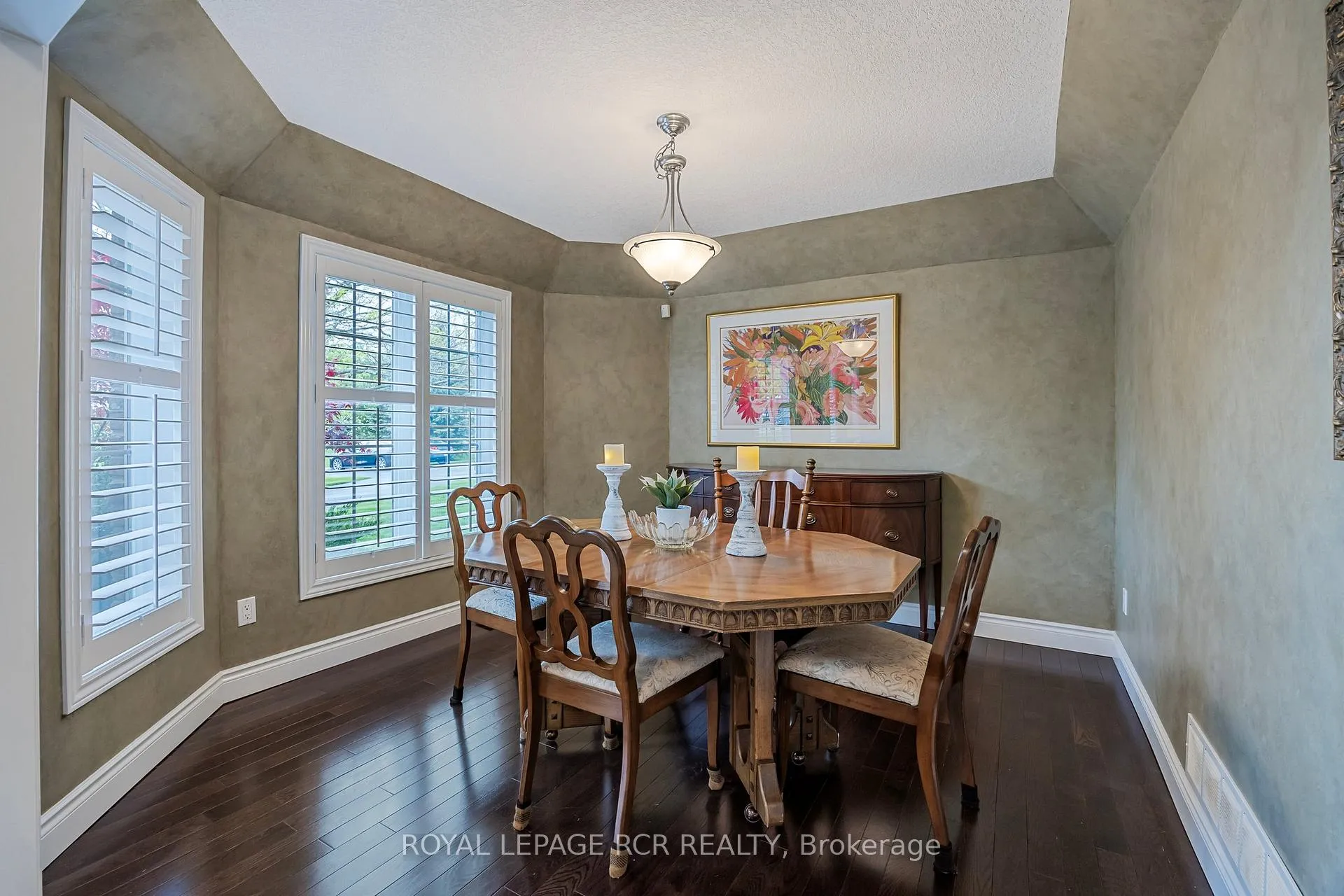 Photo 10 of Unit 4, 1 Reddington Drive, Caledon, Rural Caledon — HOMEH