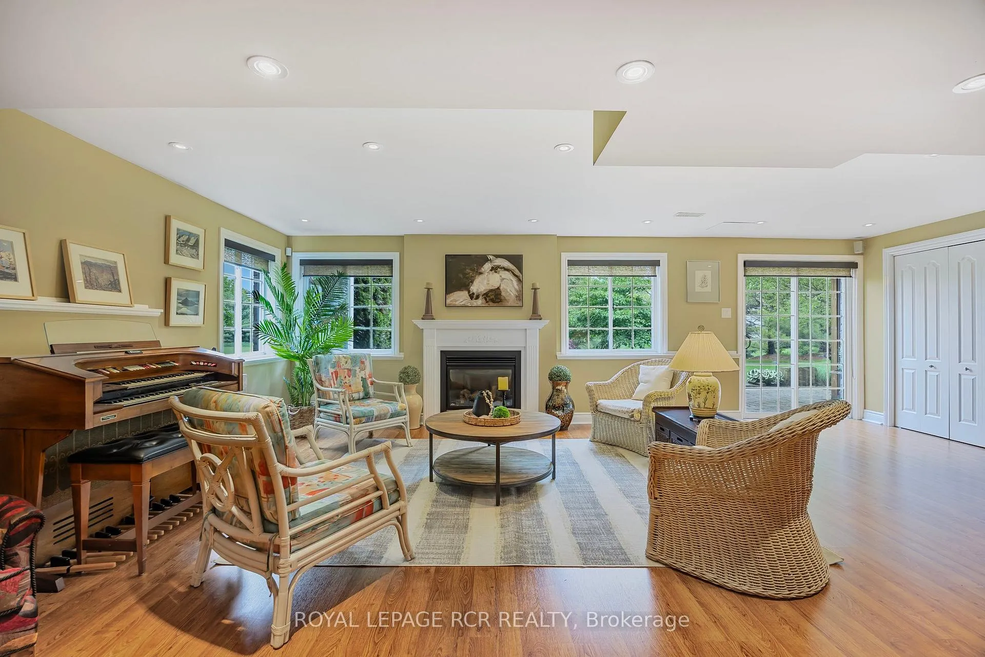 Photo 22 of Unit 4, 1 Reddington Drive, Caledon, Rural Caledon — HOMEH