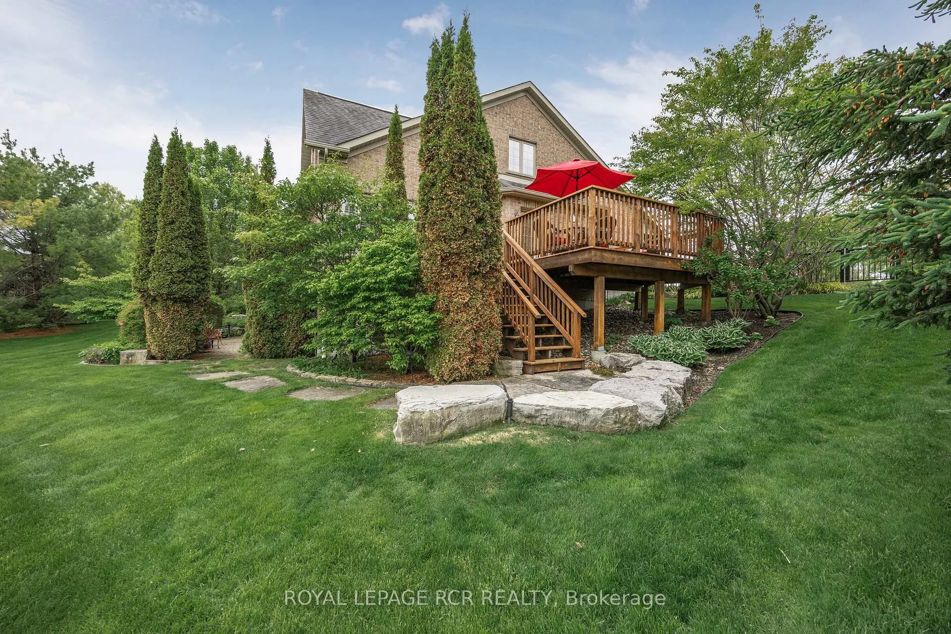 Photo 28 of Unit 4, 1 Reddington Drive, Caledon, Rural Caledon — HOMEH