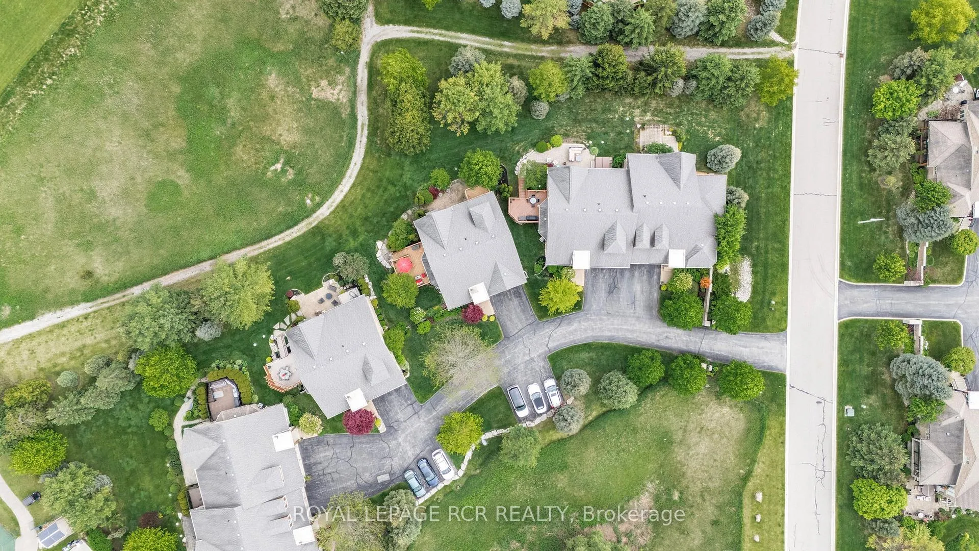 Photo 30 of Unit 4, 1 Reddington Drive, Caledon, Rural Caledon — HOMEH