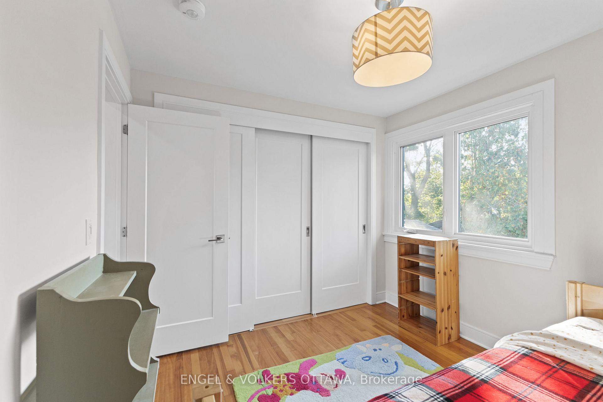 Photo 15 of 826 Quinlan Road, Ottawa, Elmvale Acres — HOMEH