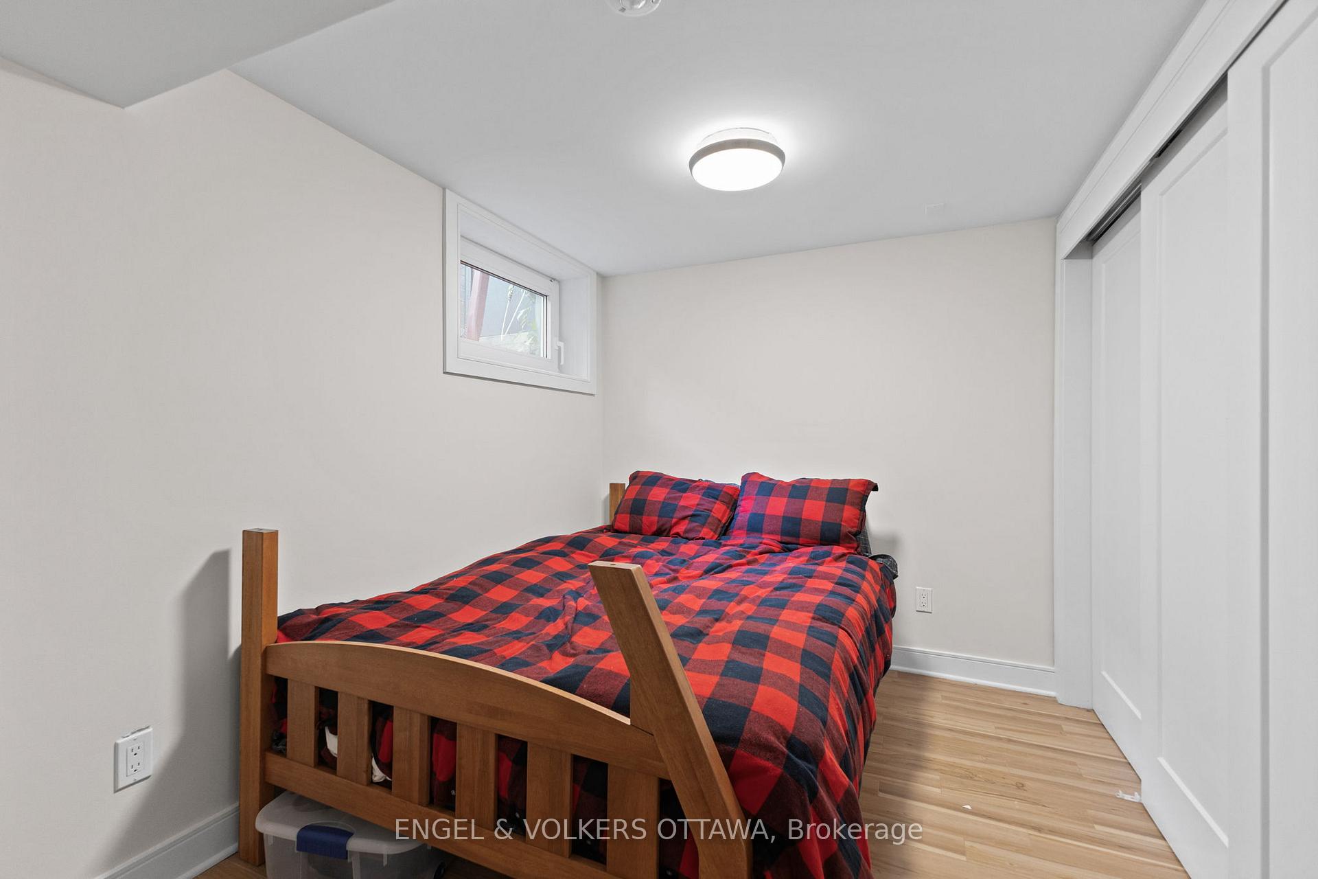 Photo 25 of 826 Quinlan Road, Ottawa, Elmvale Acres — HOMEH