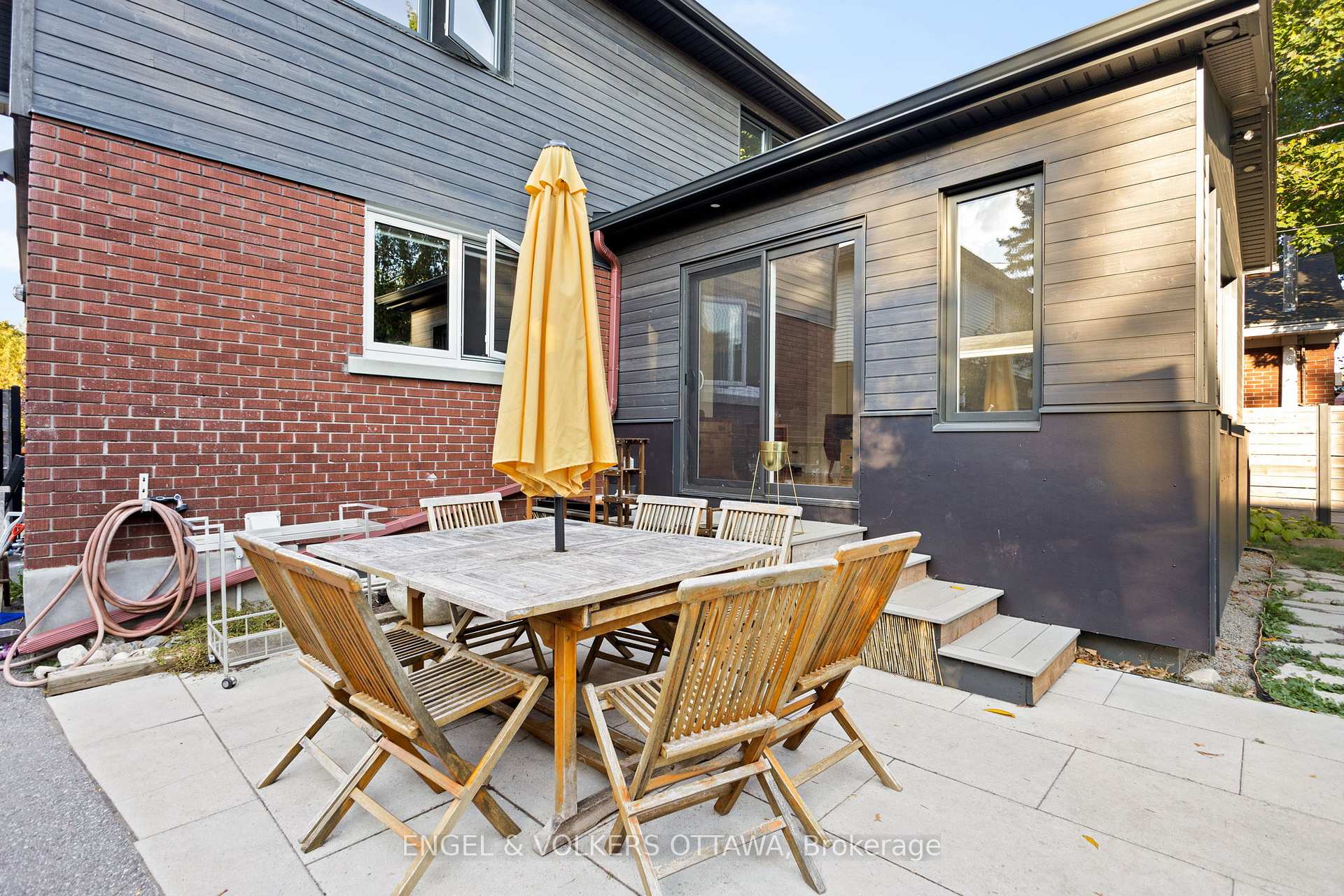 Photo 29 of 826 Quinlan Road, Ottawa, Elmvale Acres — HOMEH