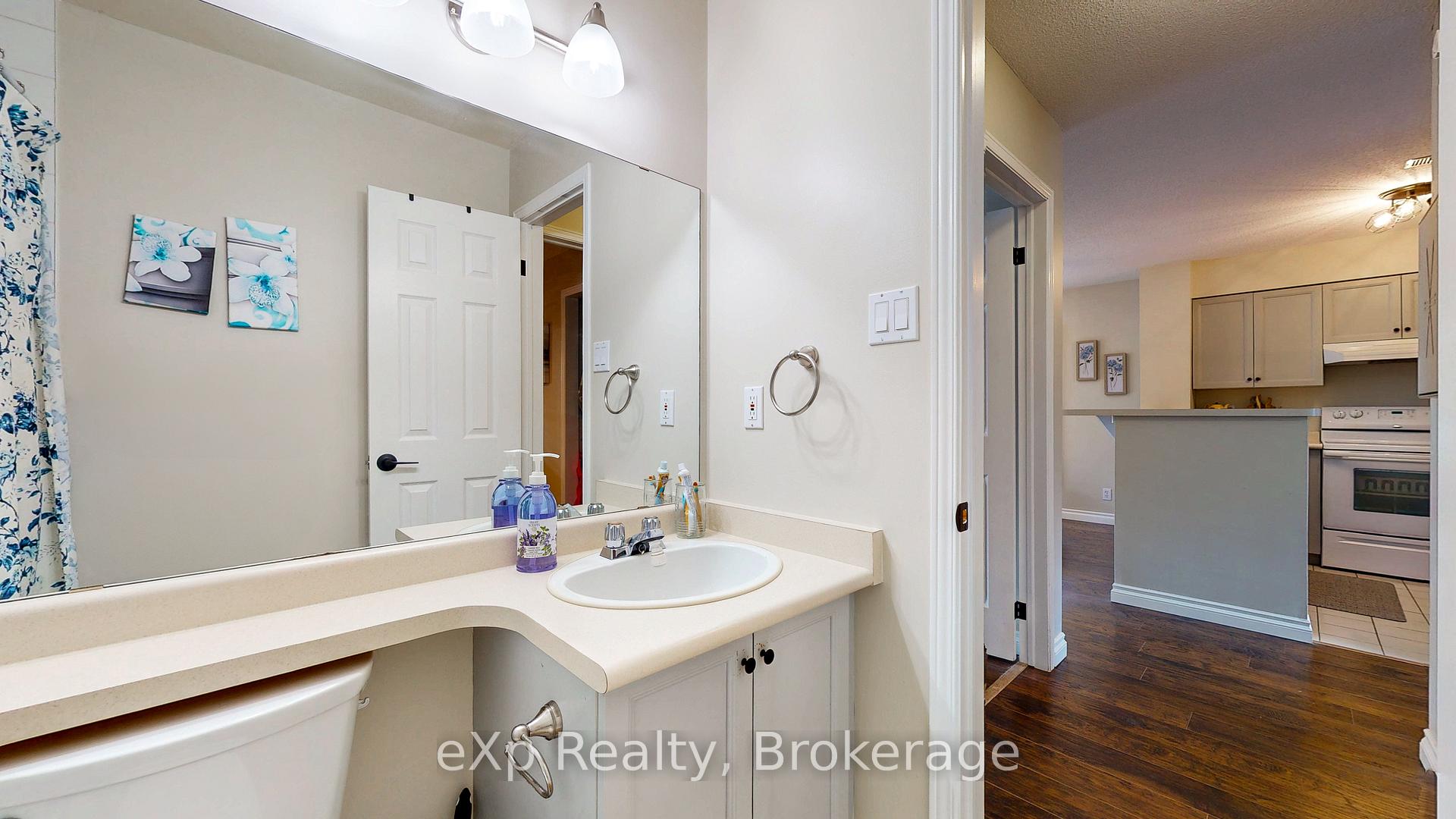 Photo 10 of 337 Mariners Way, Collingwood — HOMEH