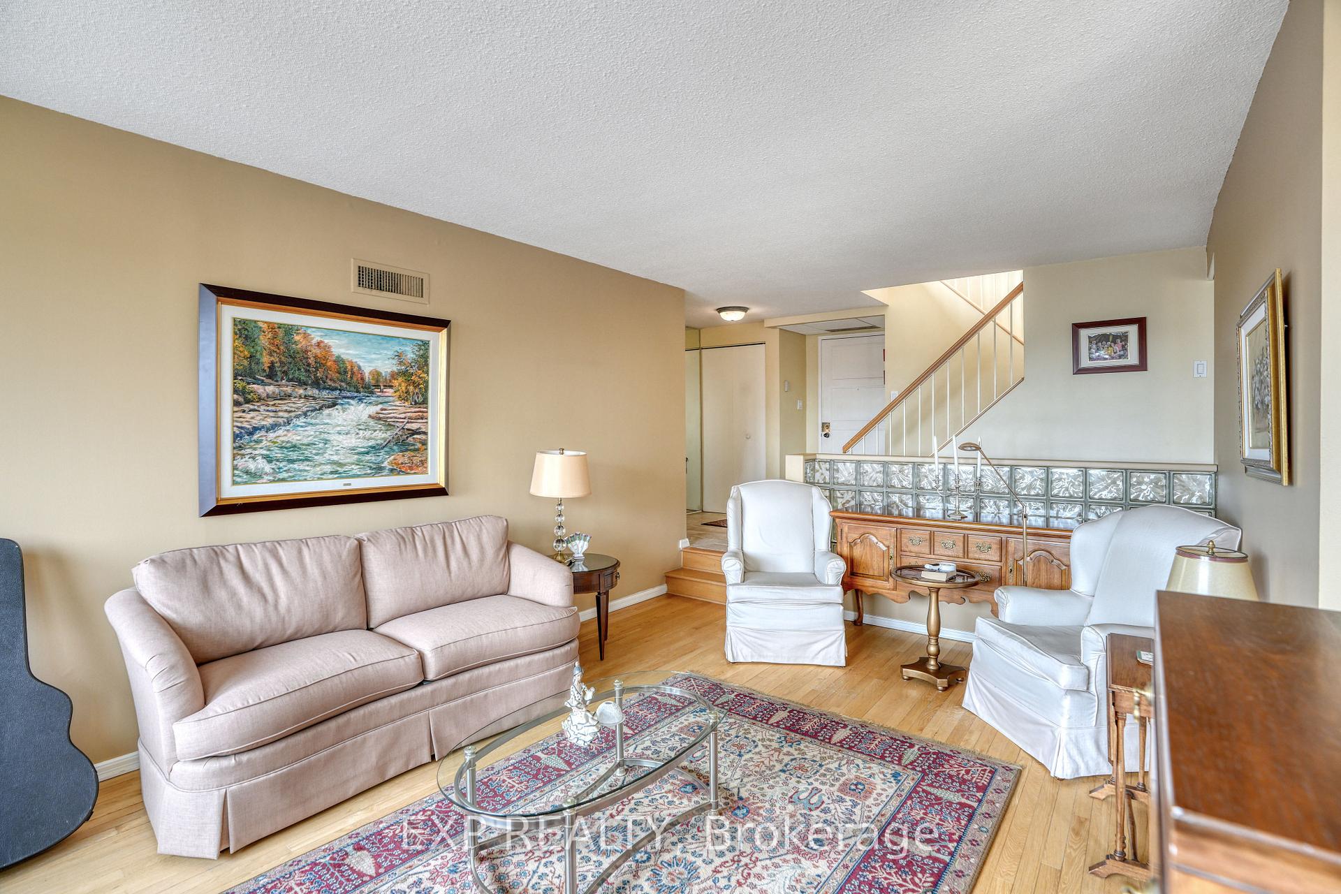 Photo 10 of Unit 1104, 373 Laurier Avenue E, Ottawa, Sandy Hill — HOMEH